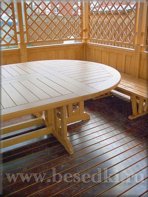 большой стол массивный деревянный овальной формы